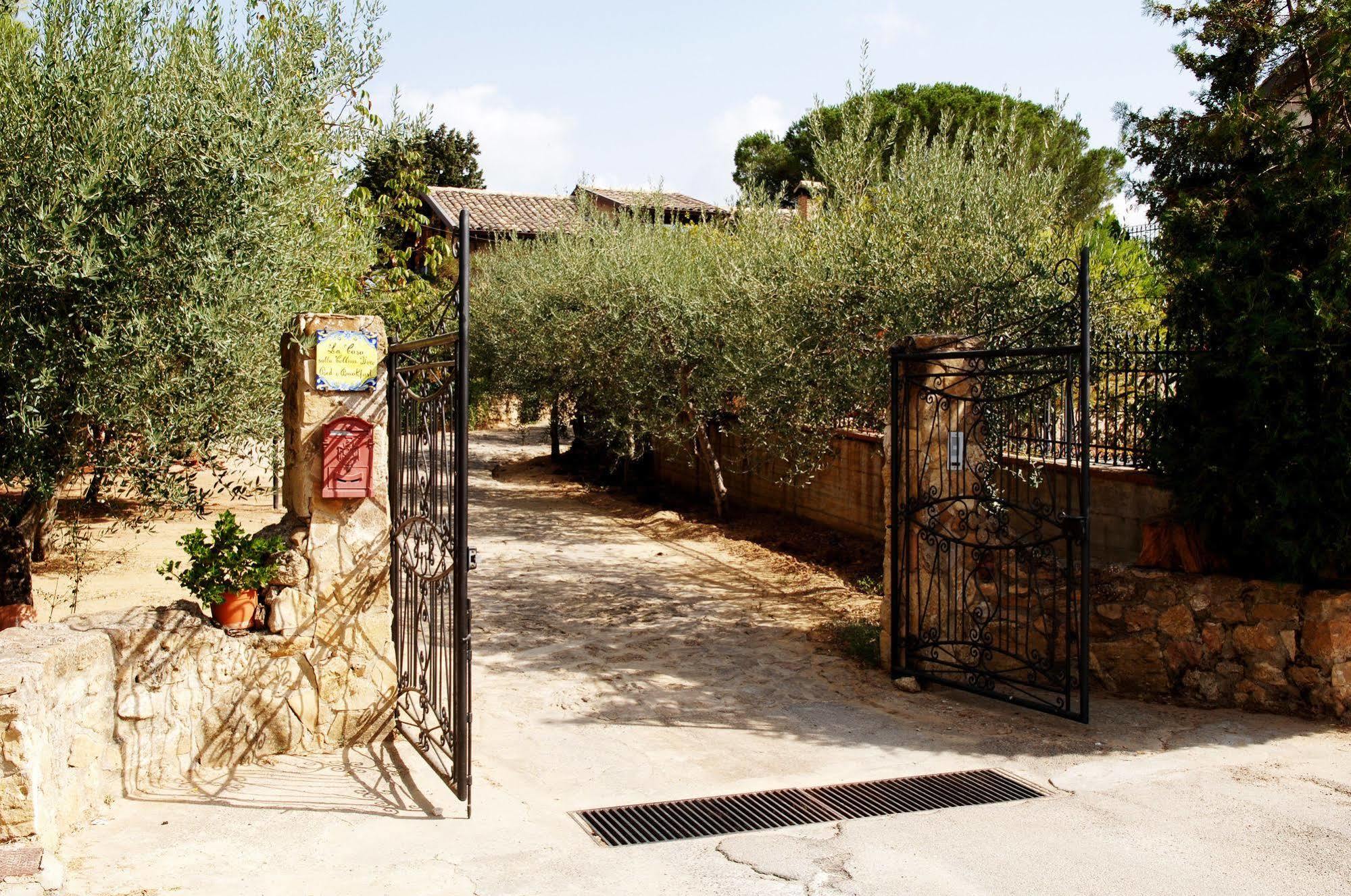 La Casa Sulla Collina D'Oro Bed and Breakfast Πιάτσα Αρμερίνα Εξωτερικό φωτογραφία